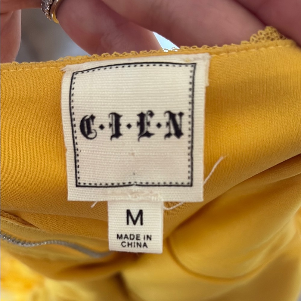 Yellow Ruched Off-Shoulder Top - Picture 3 of 4